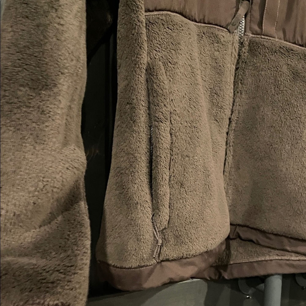 NWOT!!! The North Face Dark Brown Performance Jacket - Picture 4 of 8